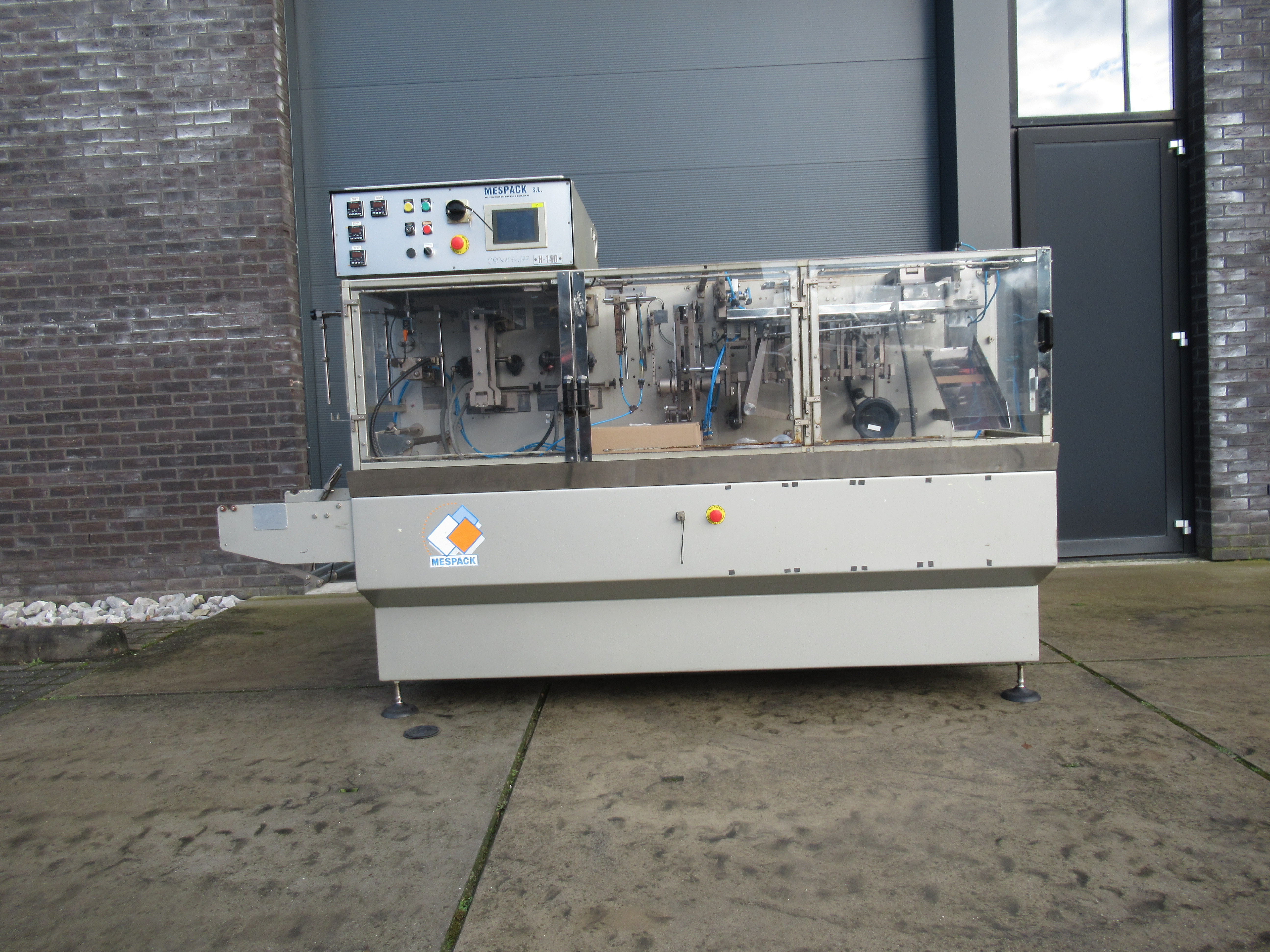 Ensacheuse flowpack Mespack H-140D