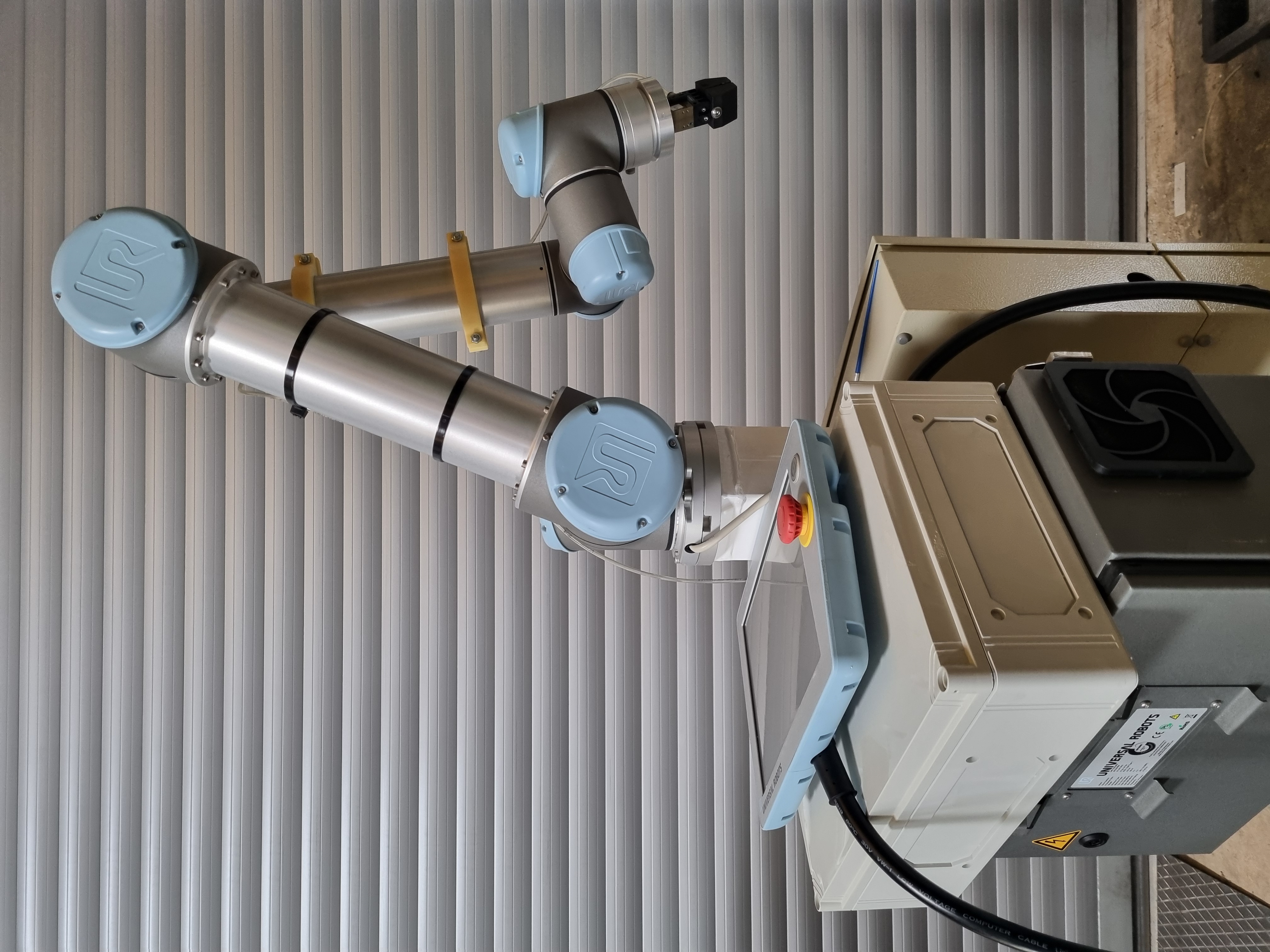 Robot UR5 version CB3