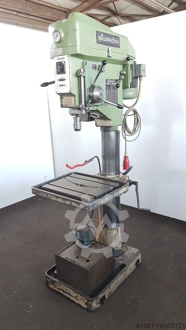 Hochl. Column drilling machine GILLARDON GB 30 V