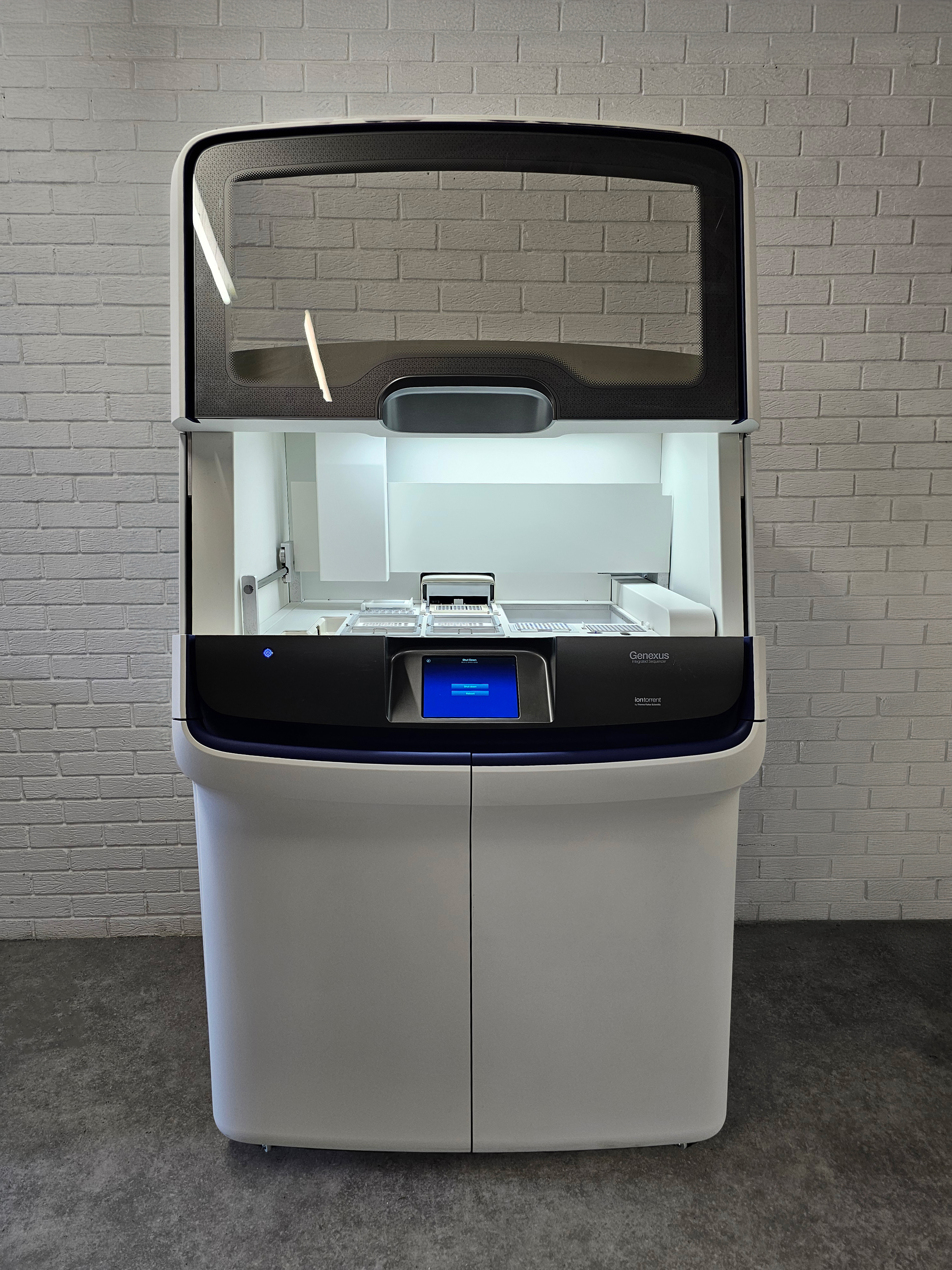Equipement de laboratoire Thermo Fisher Scientific Ion Torrent Genexus