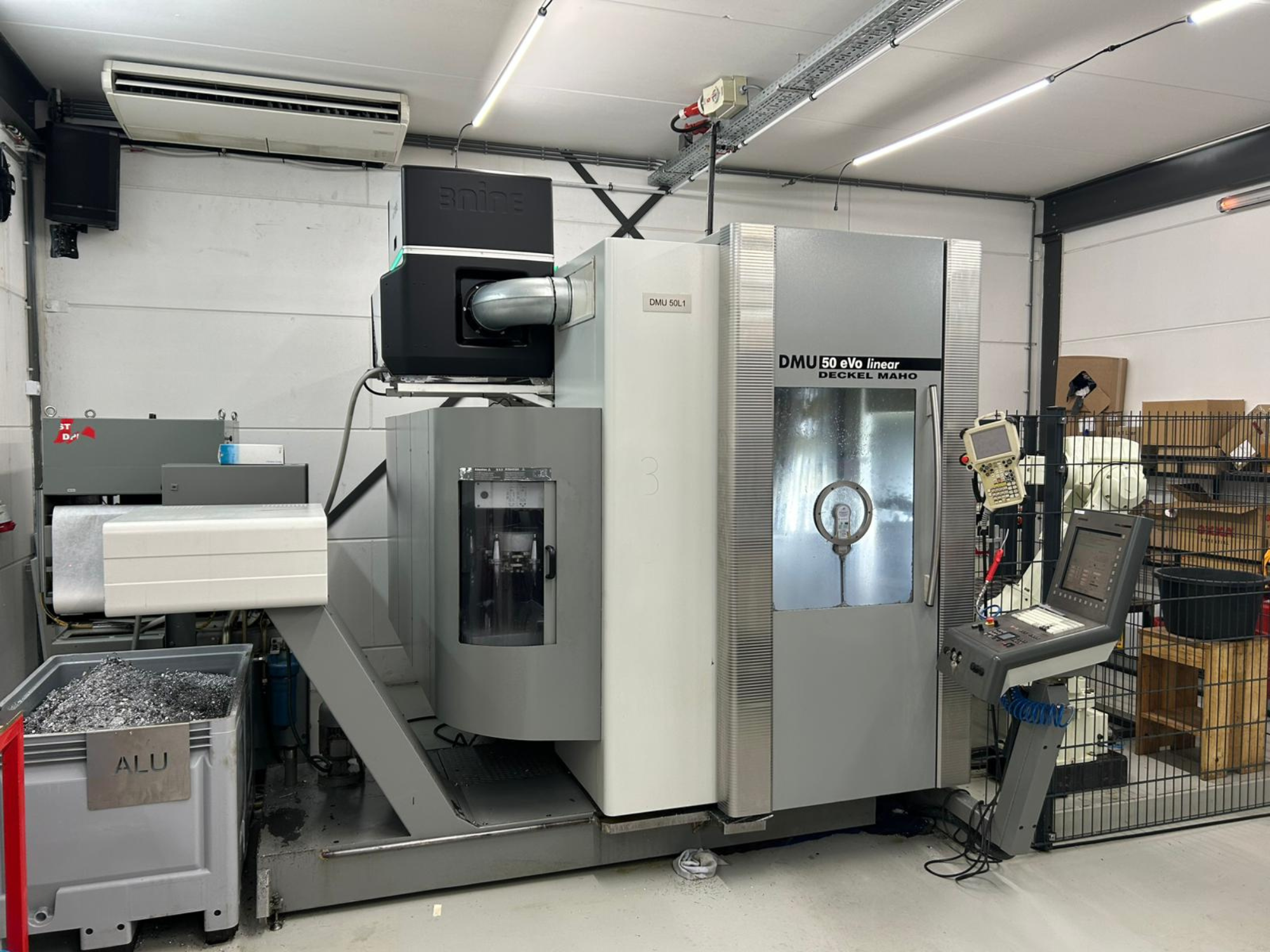 Centre d'usinage 5 axes DMG DECKEL MAHO DMU 50 eVo linear