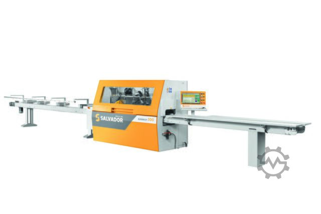 Through-feed optimizing crosscut saw SALVADOR SuperCut 300