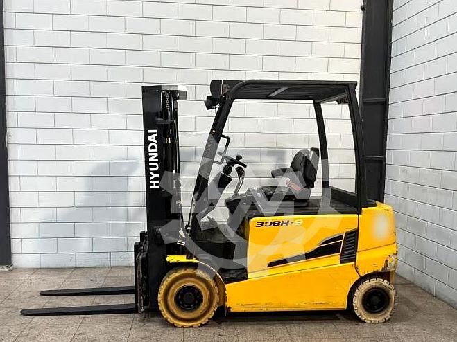 Forklift Hyundai 30 BH-9