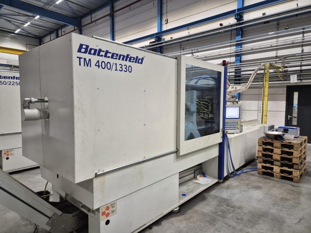 Presse à injecter Battenfeld TM 400/1330