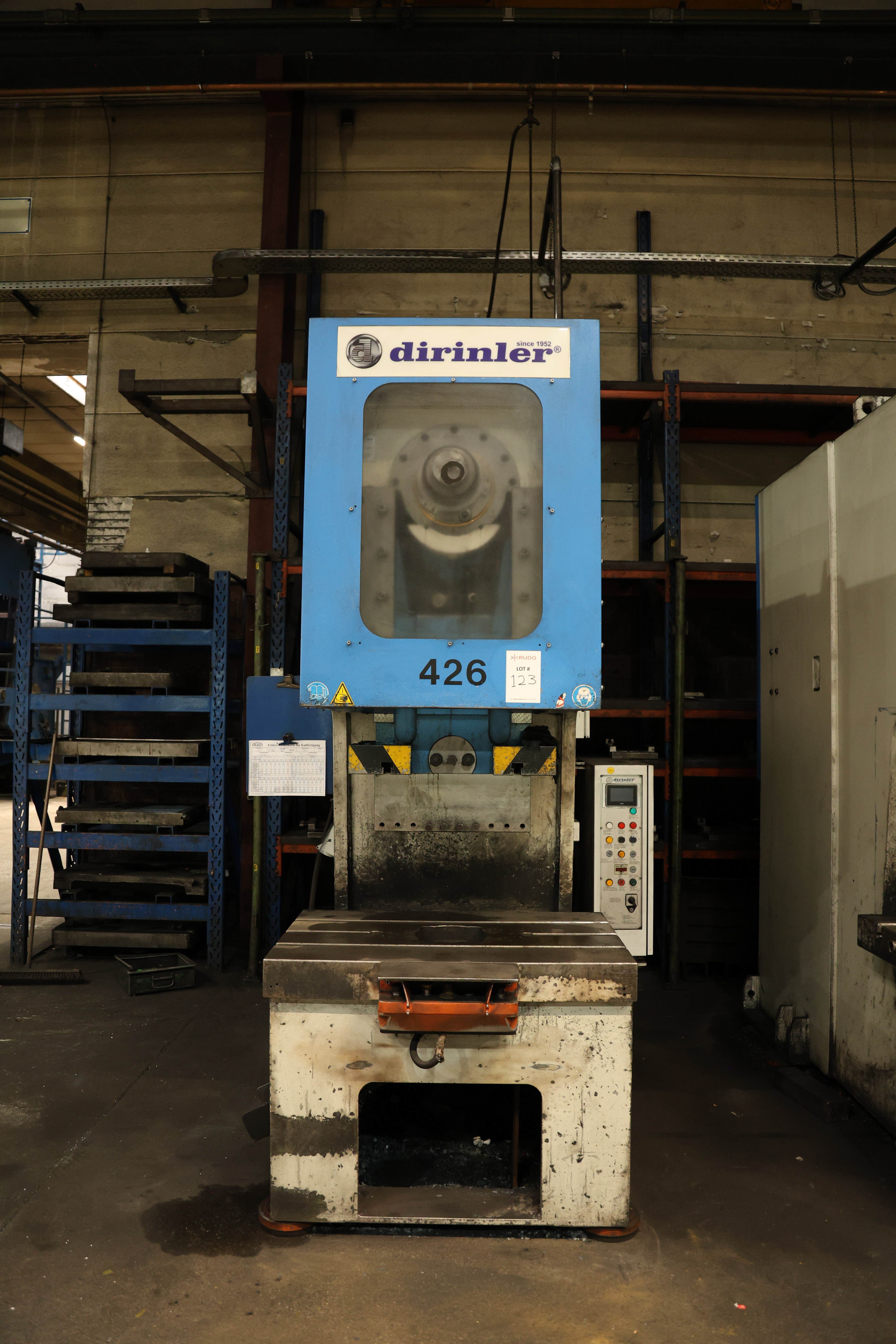 Presse d’ébavurage Dirinler CDCS 1600 P81