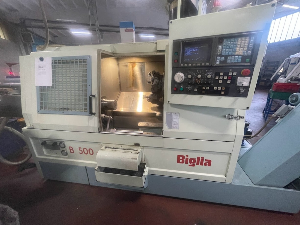 Tour CNC avec ravitailleur de barres Biglia B500M d'occasion