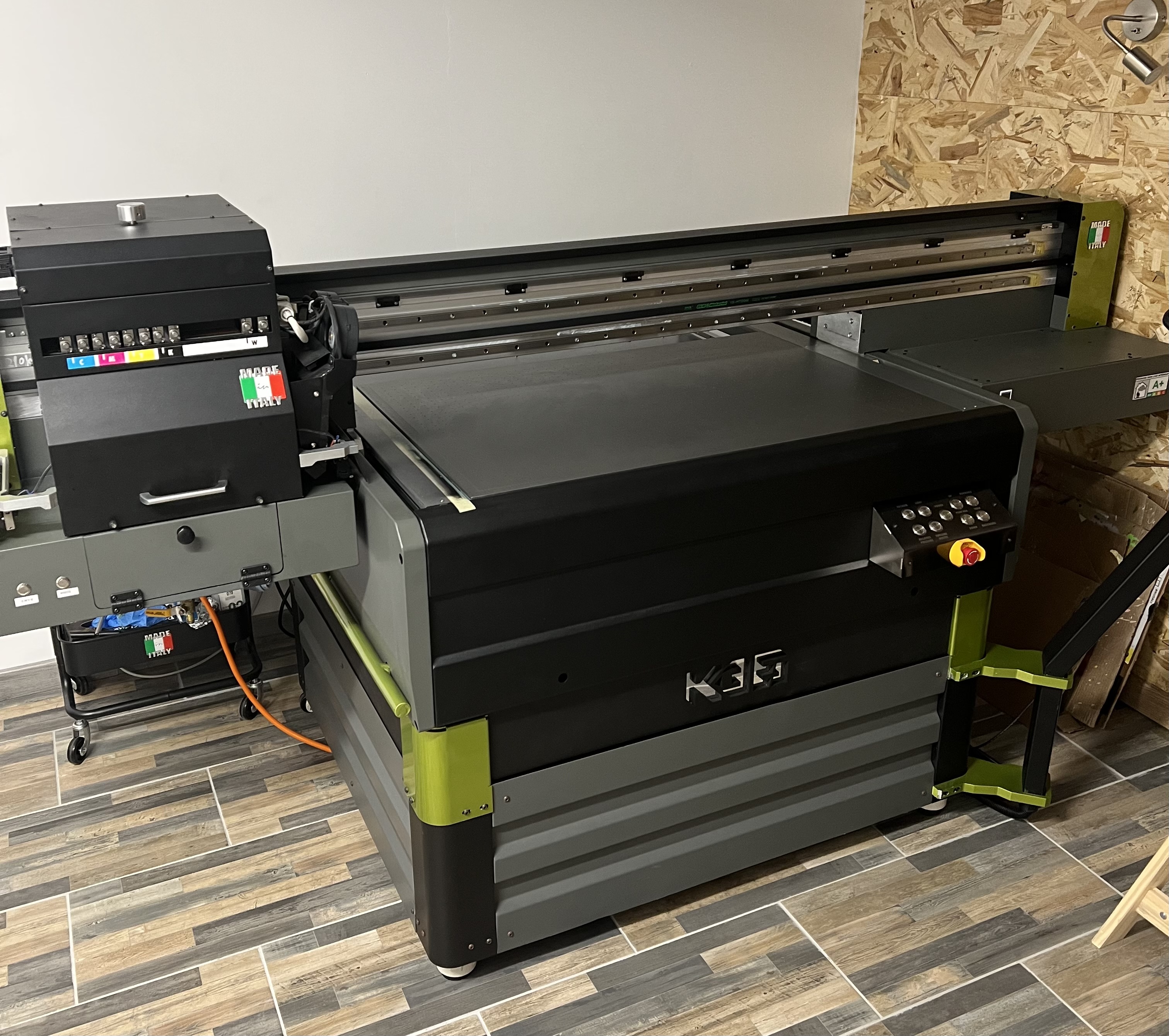 Imprimante Muchcolors K36 (2021) - Système d'impression numérique haute définition multi-supports