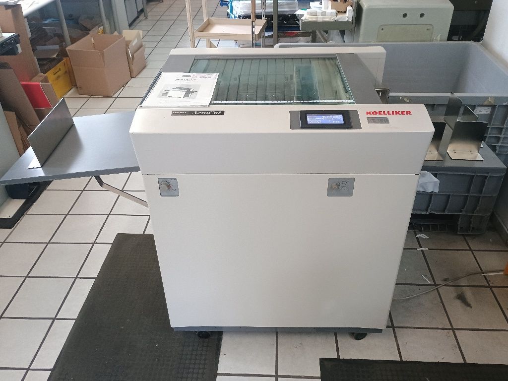 Massicot Uchida AeroCut