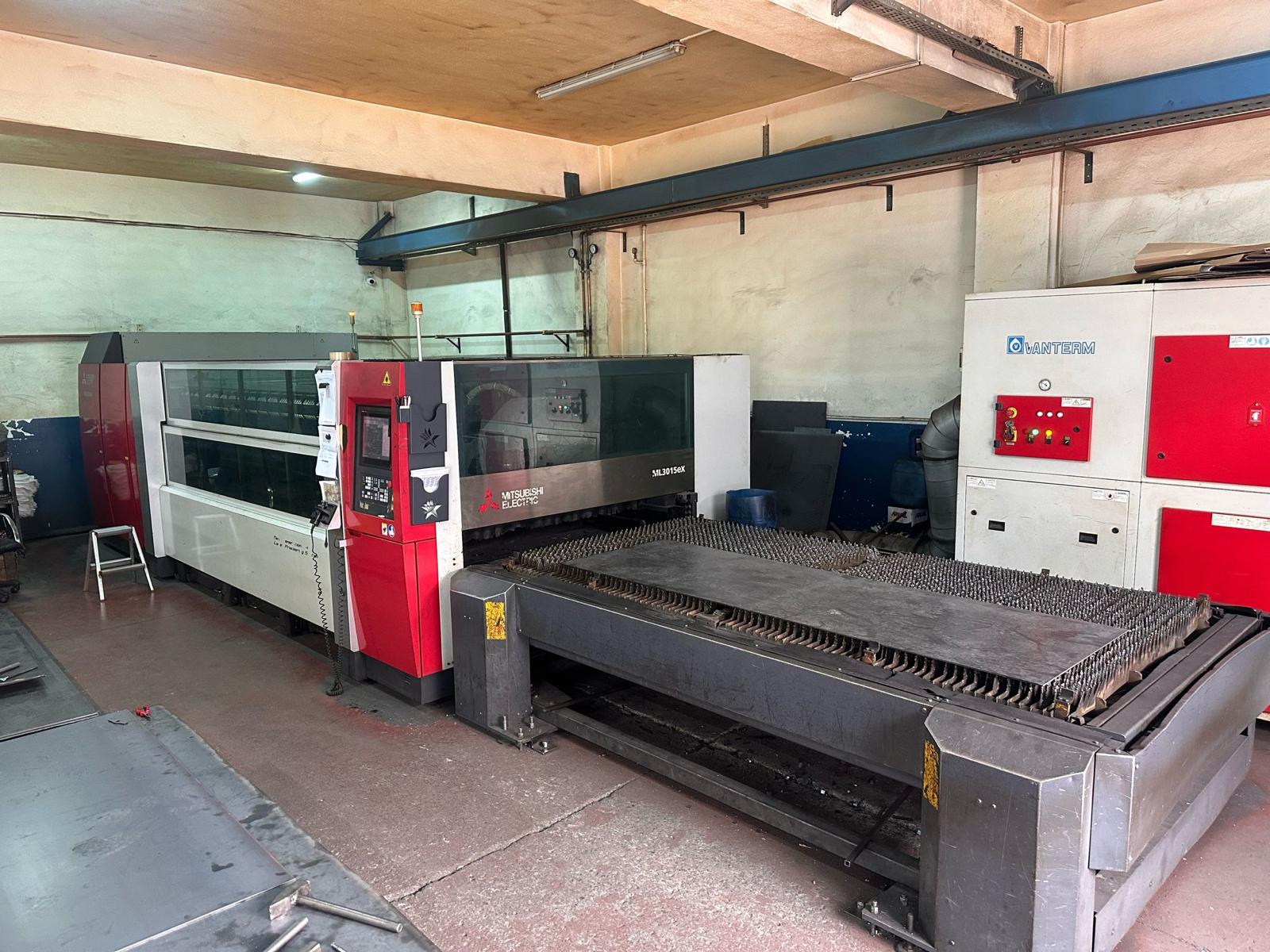 Machine de découpe laser Mitsubishi ML3015x