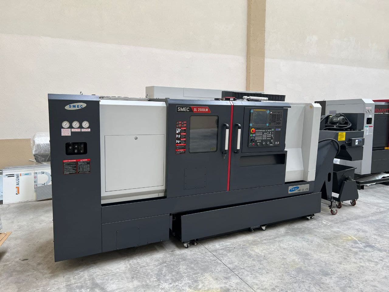 Tour CNC SAMSUNG SMEC SL2500BLM Hot deal Faible nombre d'heures