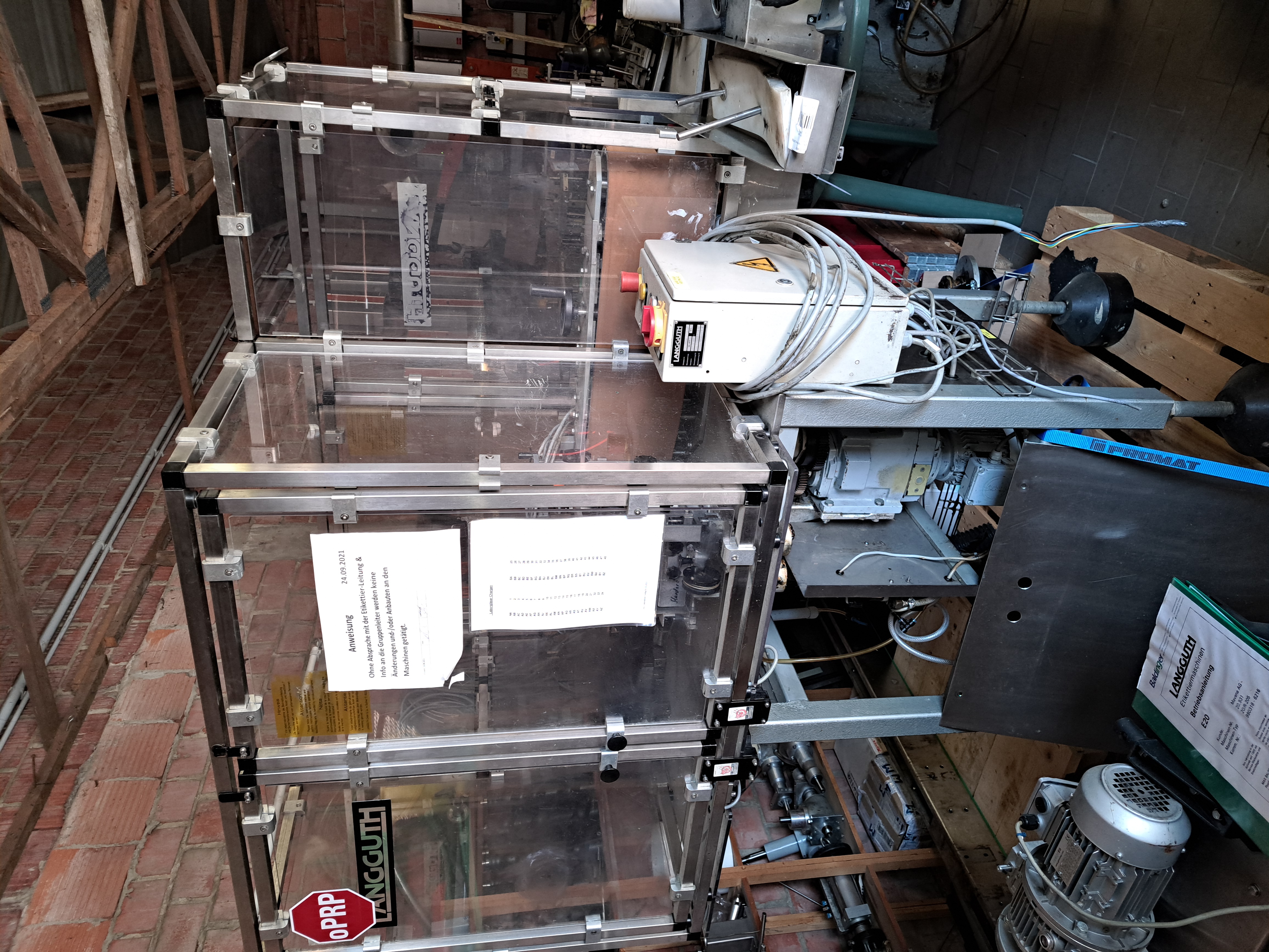 1998 Langguth E20 R-205 Machine à étiqueter à colle humide