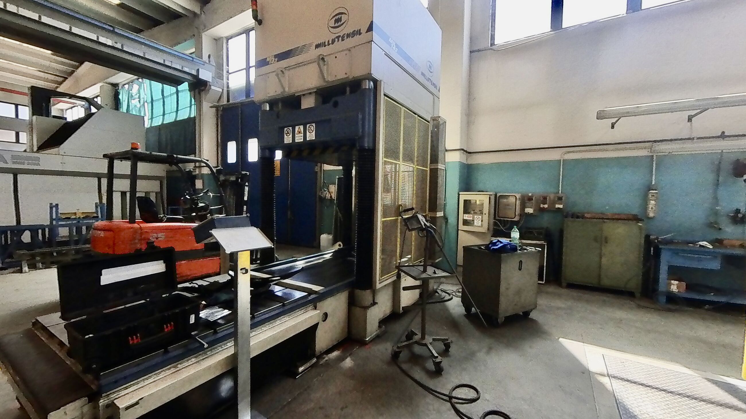 Presse hydraulique MILLUTENSIL MIL143