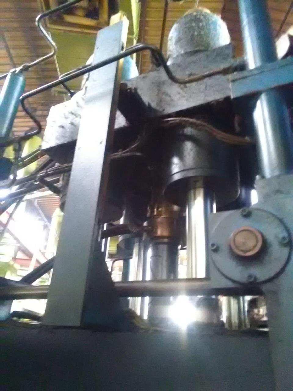 Presse à injecter Maplan MTF 1500 300