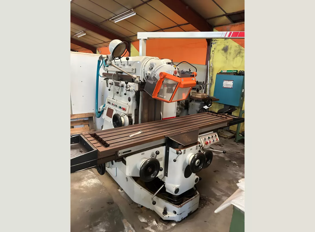 Fraiseuse universelle HURON MU6