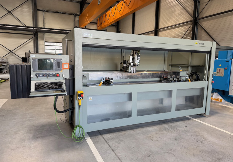 Centre d’usinage vertical Emmegi Phantomatic T4A