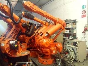 Robot industriel ABB IRB 6400 R/150