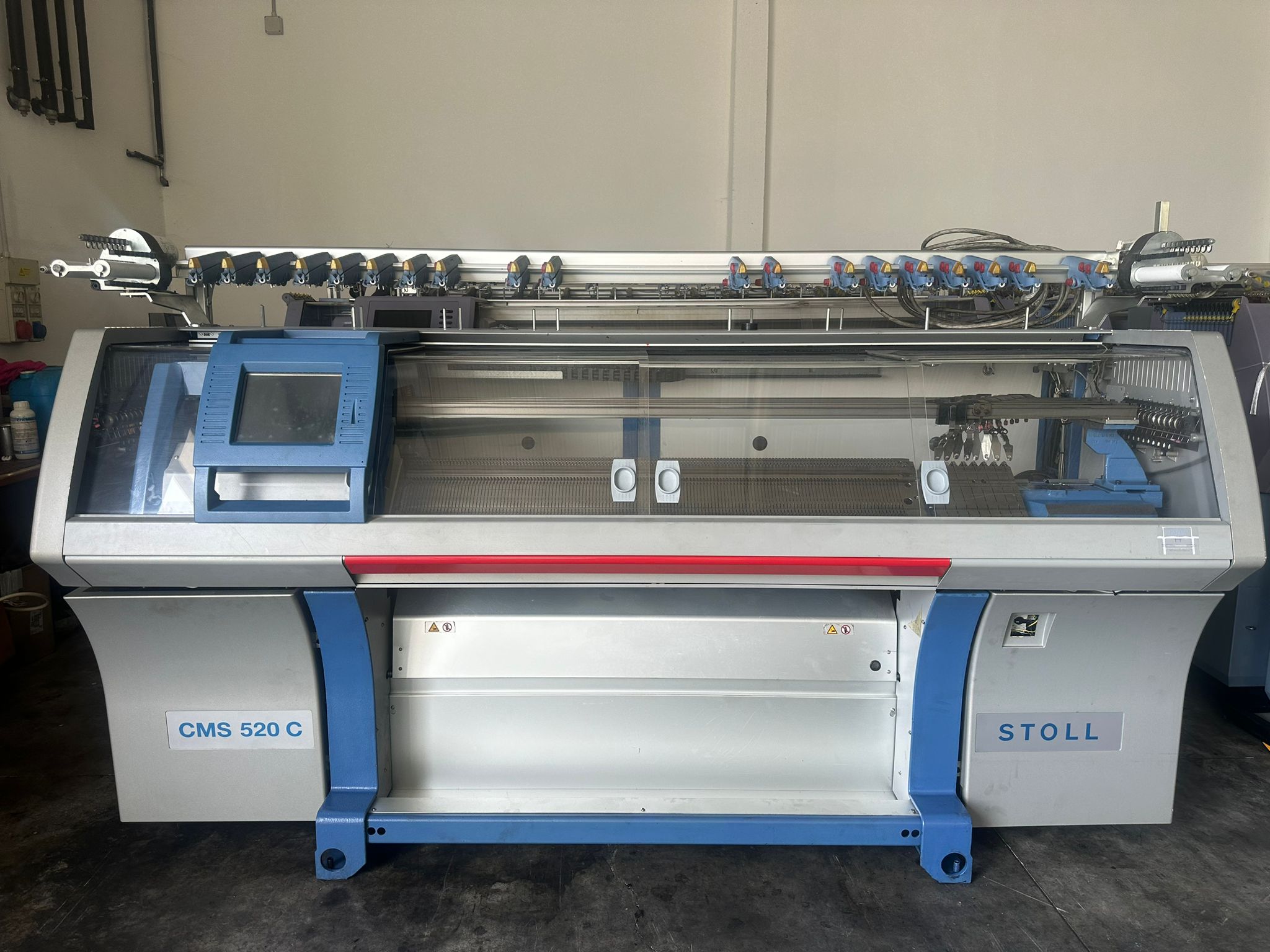 Métier à tricoter rectiligne Stoll 520 C