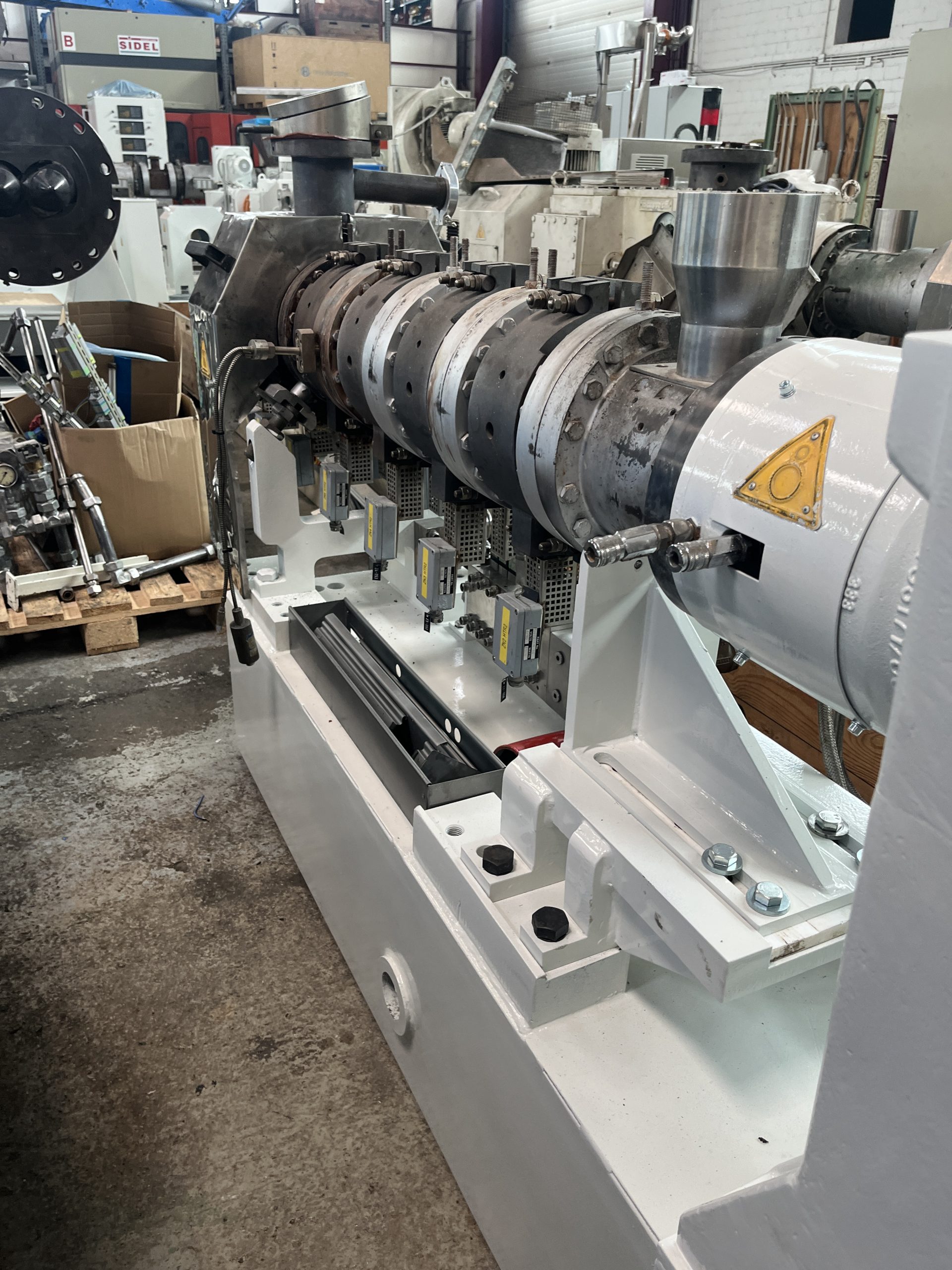 Extrudeuse bivis Berstorff ZE 60-A – 30D