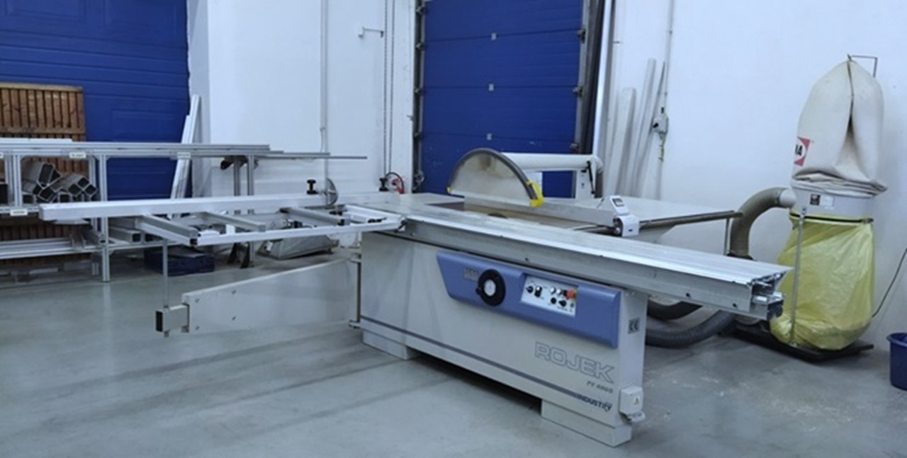 Scie de dimensionnement Rojek PF 400 S