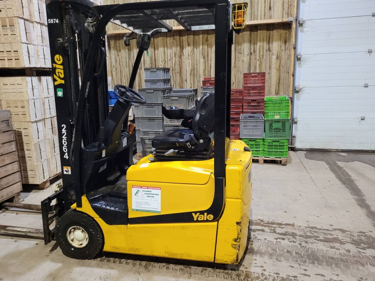 Chariot élévateur électrique Yale ERP15