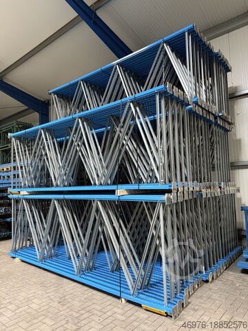 High-bay warehouse SSI Schäfer R 3000 Regallänge: 3,29 lfm.
