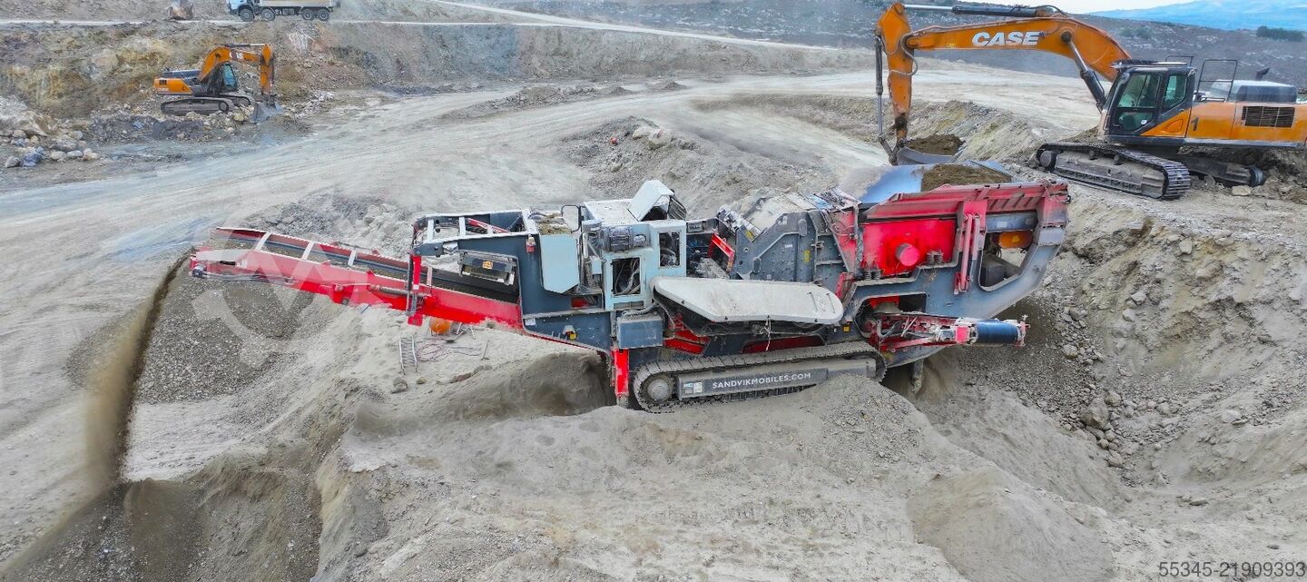 Crushing unit Sandvik QI441 Used Mobile Crusher QI441 Mobile Crusher with FABO Assurance