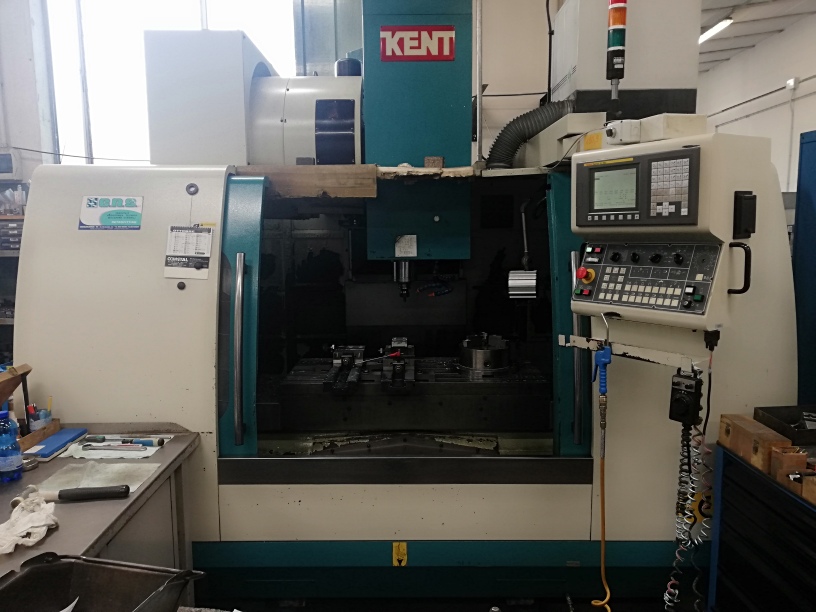 Centre d'usinage vertical KENT KMV 10 EL d'occasion