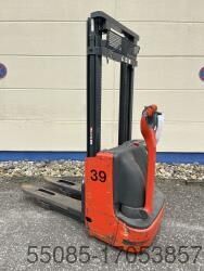 High Lift stacker Linde L12