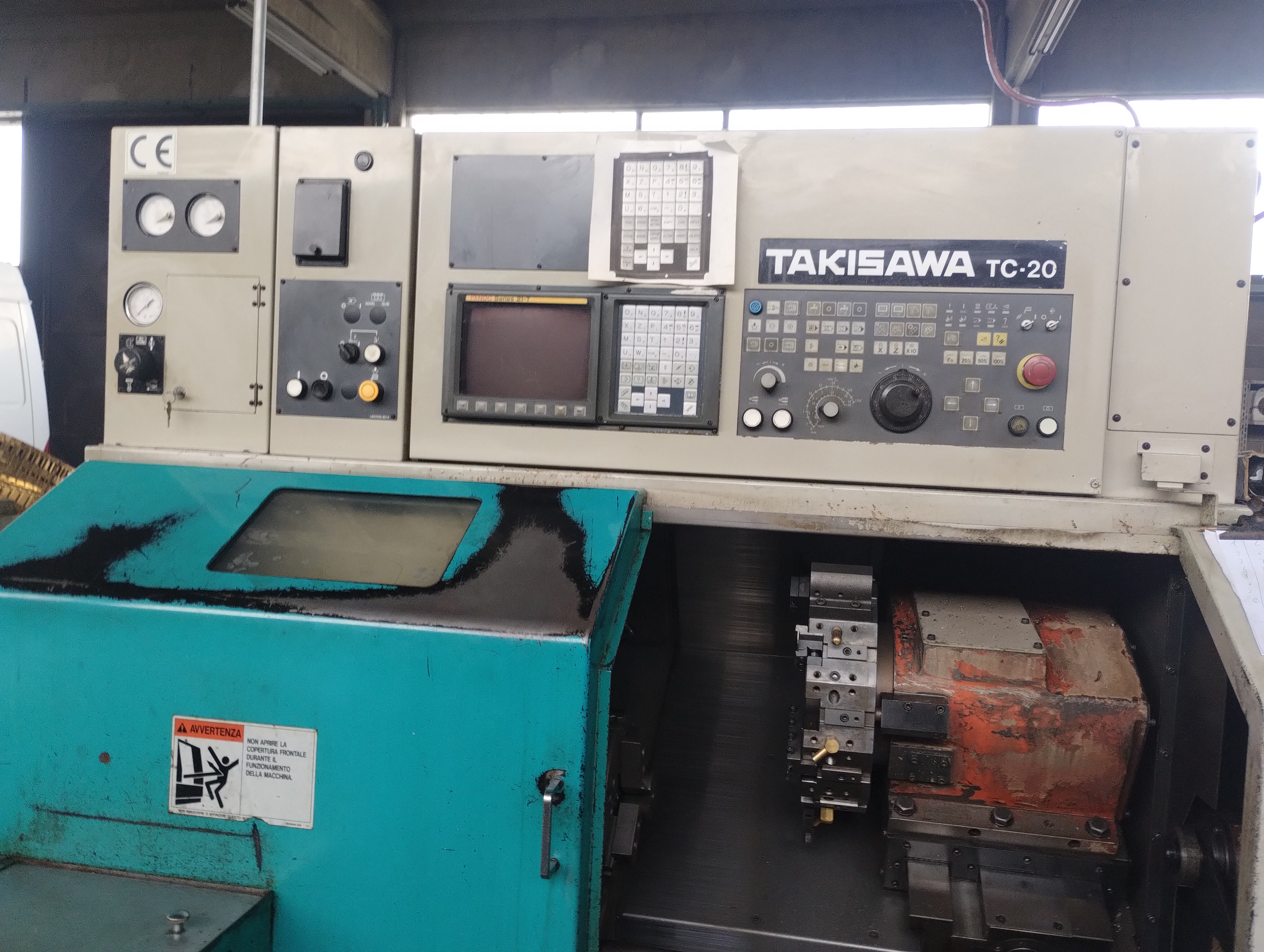 Tour cnc TAKISAWA TC20 Faible nombre d'heures