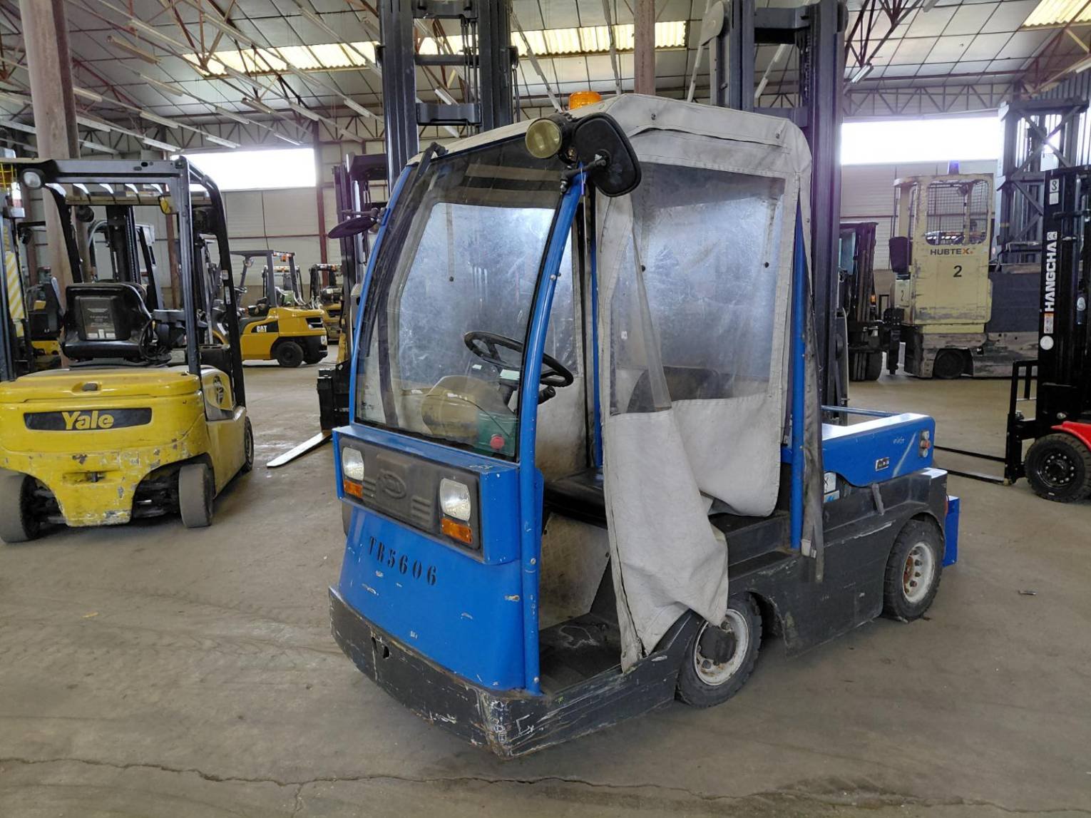 Tracteur de remorquage Simai TE80