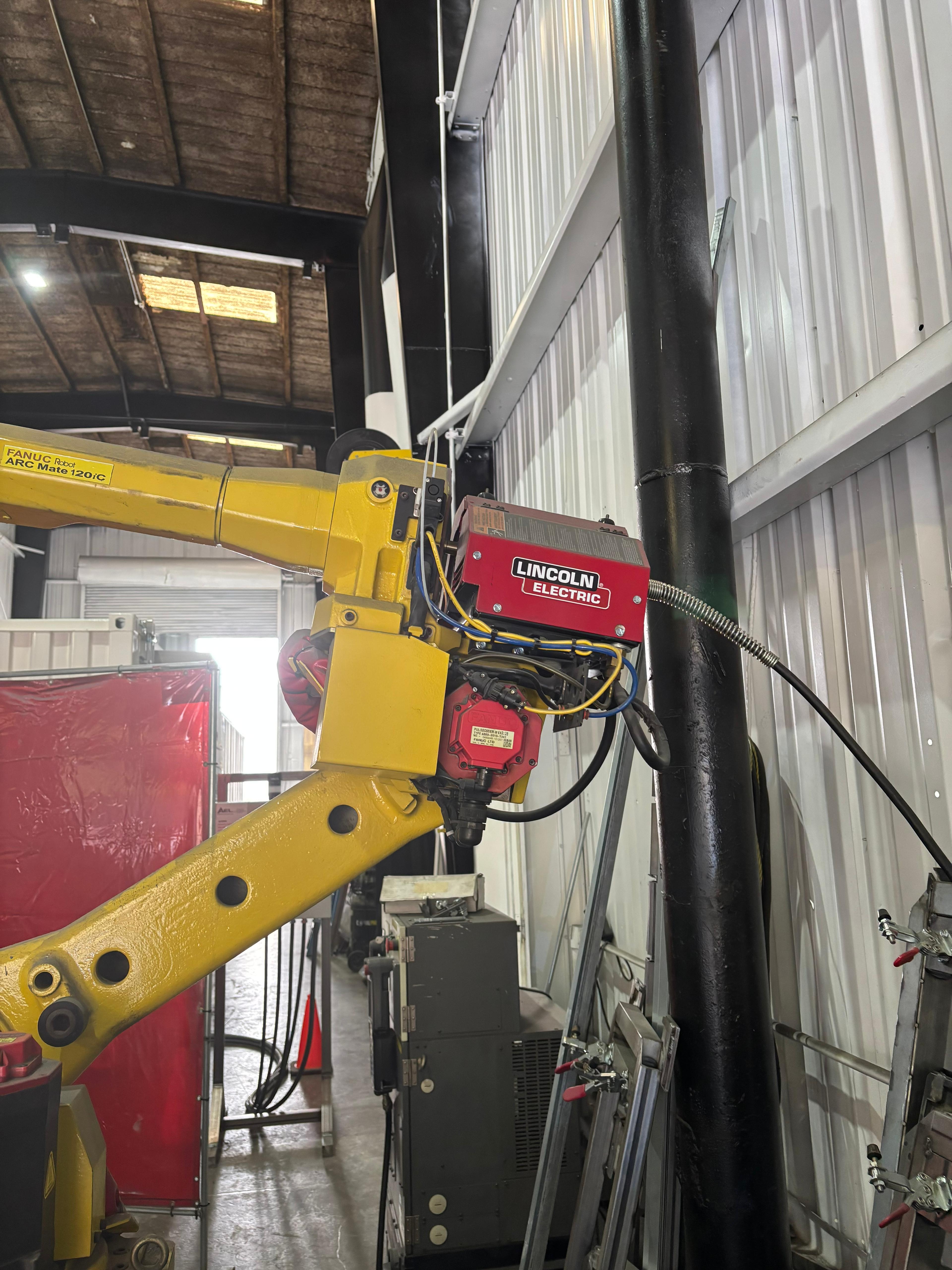 Cellule robotisée de soudage FANUC Arc Mate 120iC (complète)