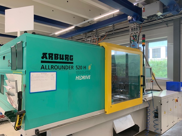 Presse à injecter ARBURG 150T HIDRIVE 520 H 170