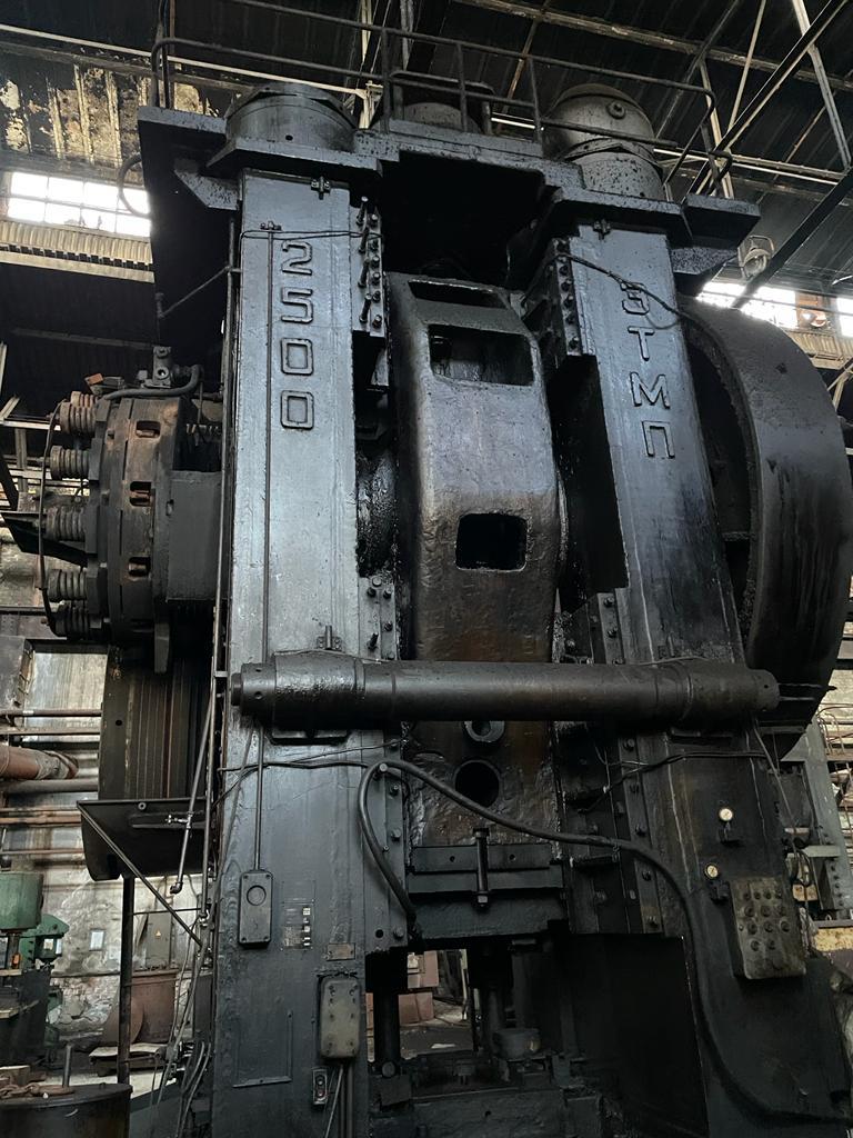 Presse à forger Voronezh K8544