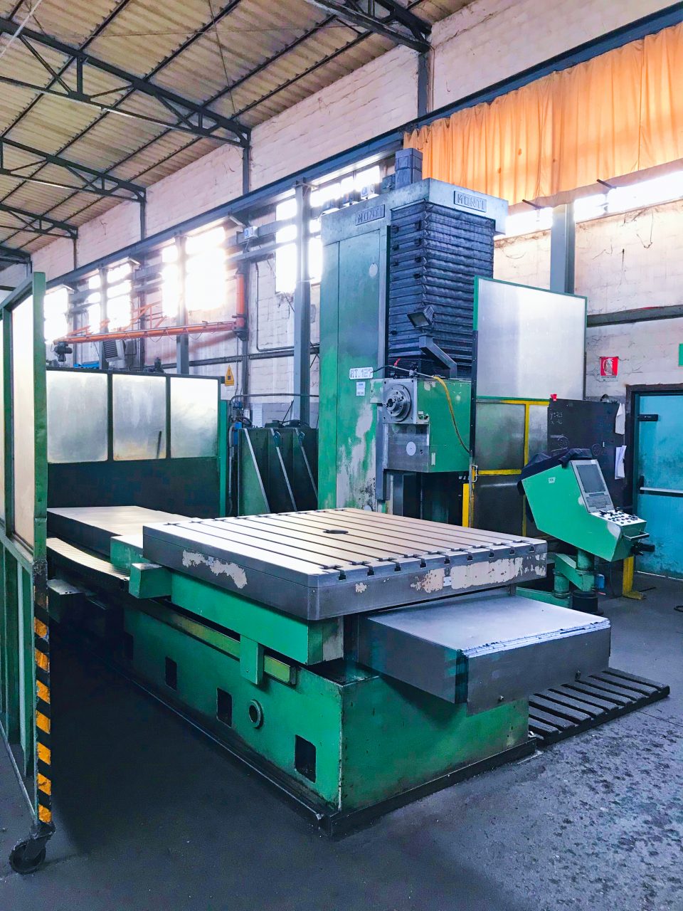 Aléseuse à montant fixe CNC Alesamonti AT 127