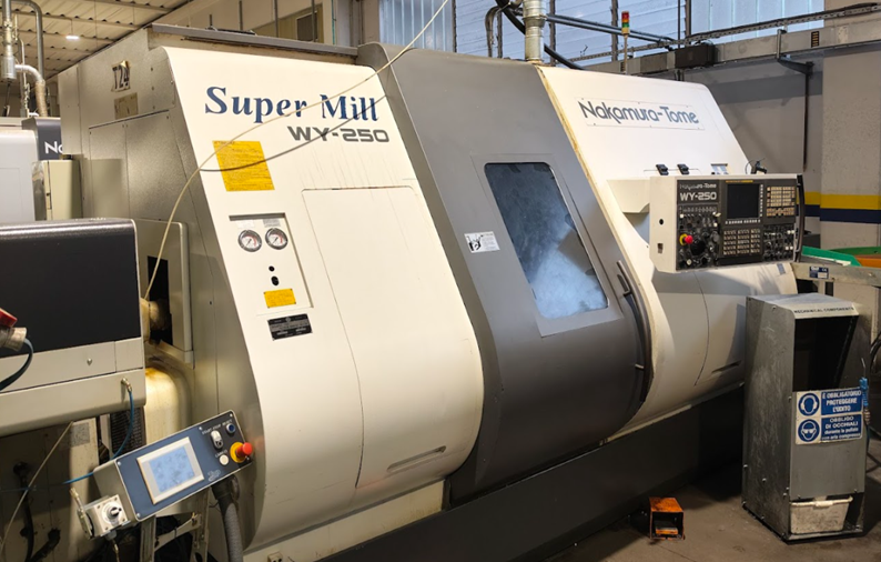 Tour motorisé cnc Nakamura Super Mill WY 250 d'occasion