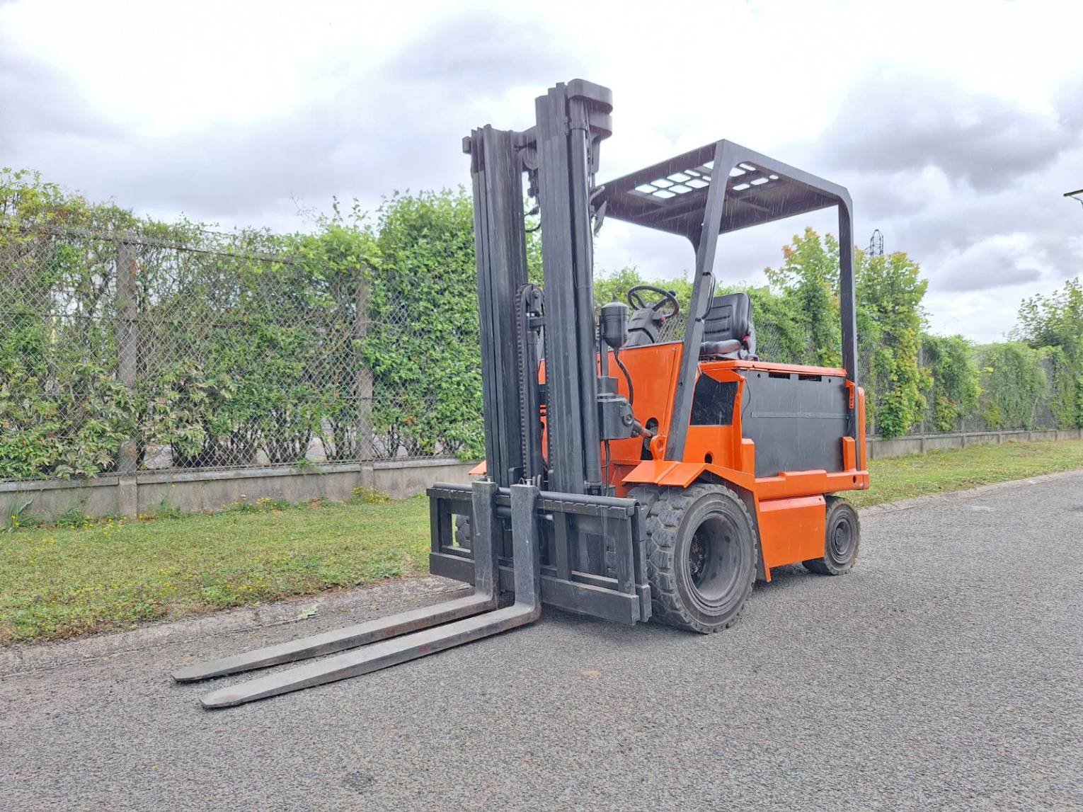 Chariot élévateur électrique Carer R45N5
