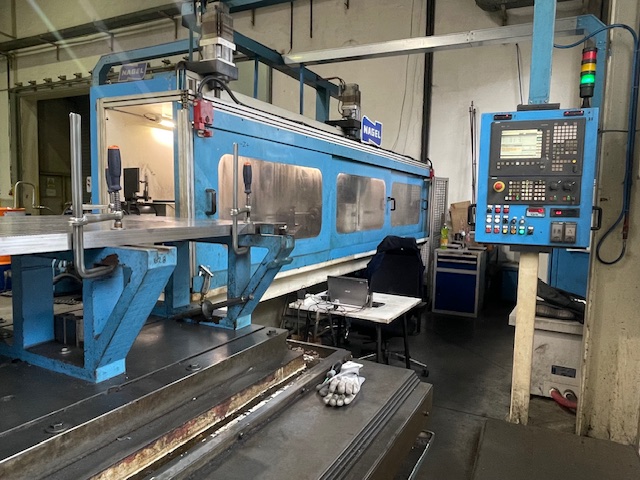 Perceuse pour trous profonds NAGEL BW-30-3000 CNC