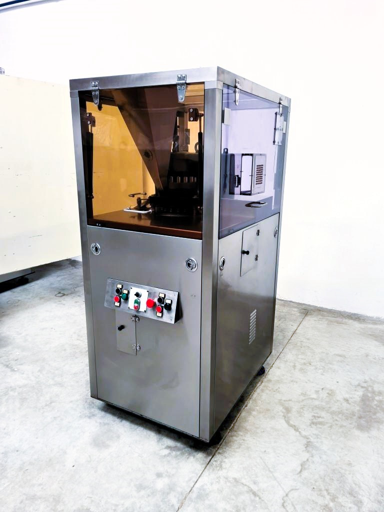 Presse à comprimés rotative RONCHI AM13/15