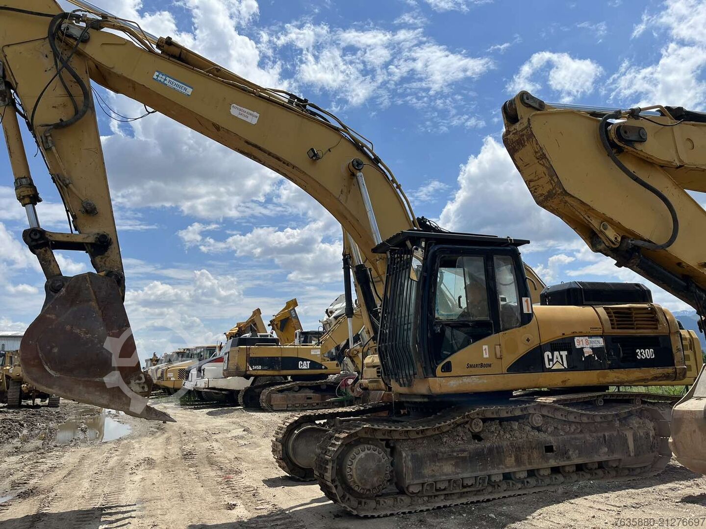 Crawler excavator Caterpillar 330 DLN