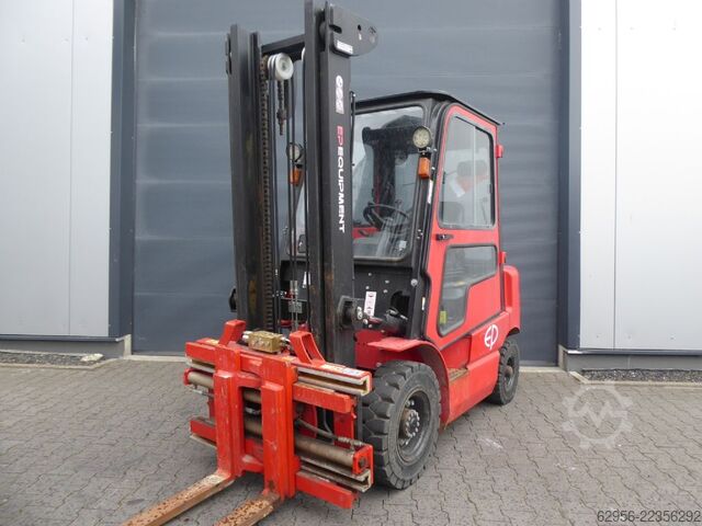 Electric 4-wheel forklift EP EP Equipment EFL252