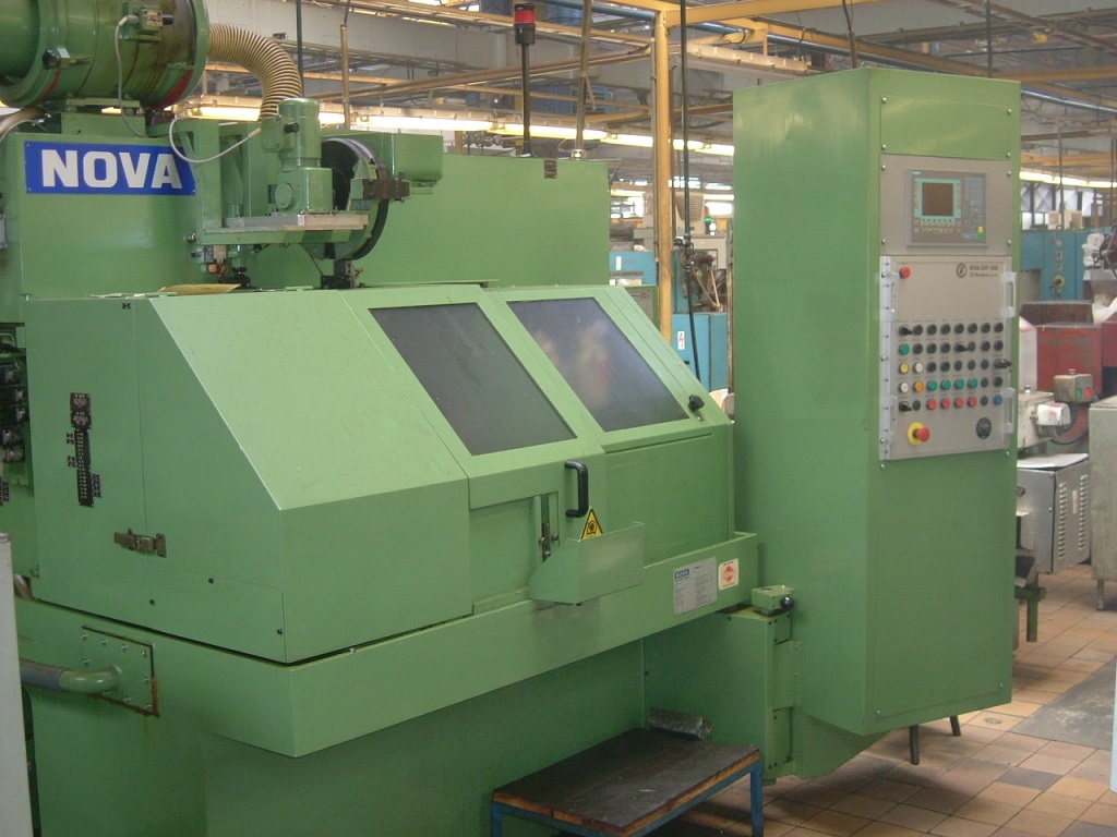 Rectifieuse cylindrique Meccanica Nova 2GR 1064 CNC