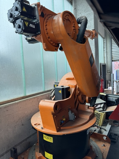 Robot KUKA KR30L15/2 – Commande KRC1