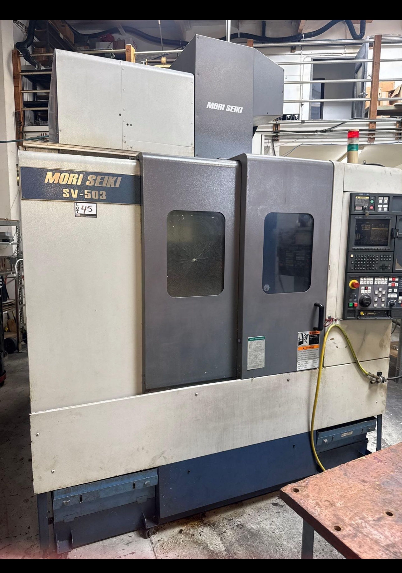 Centre d'usinage vertical Mori seiki Sv 503