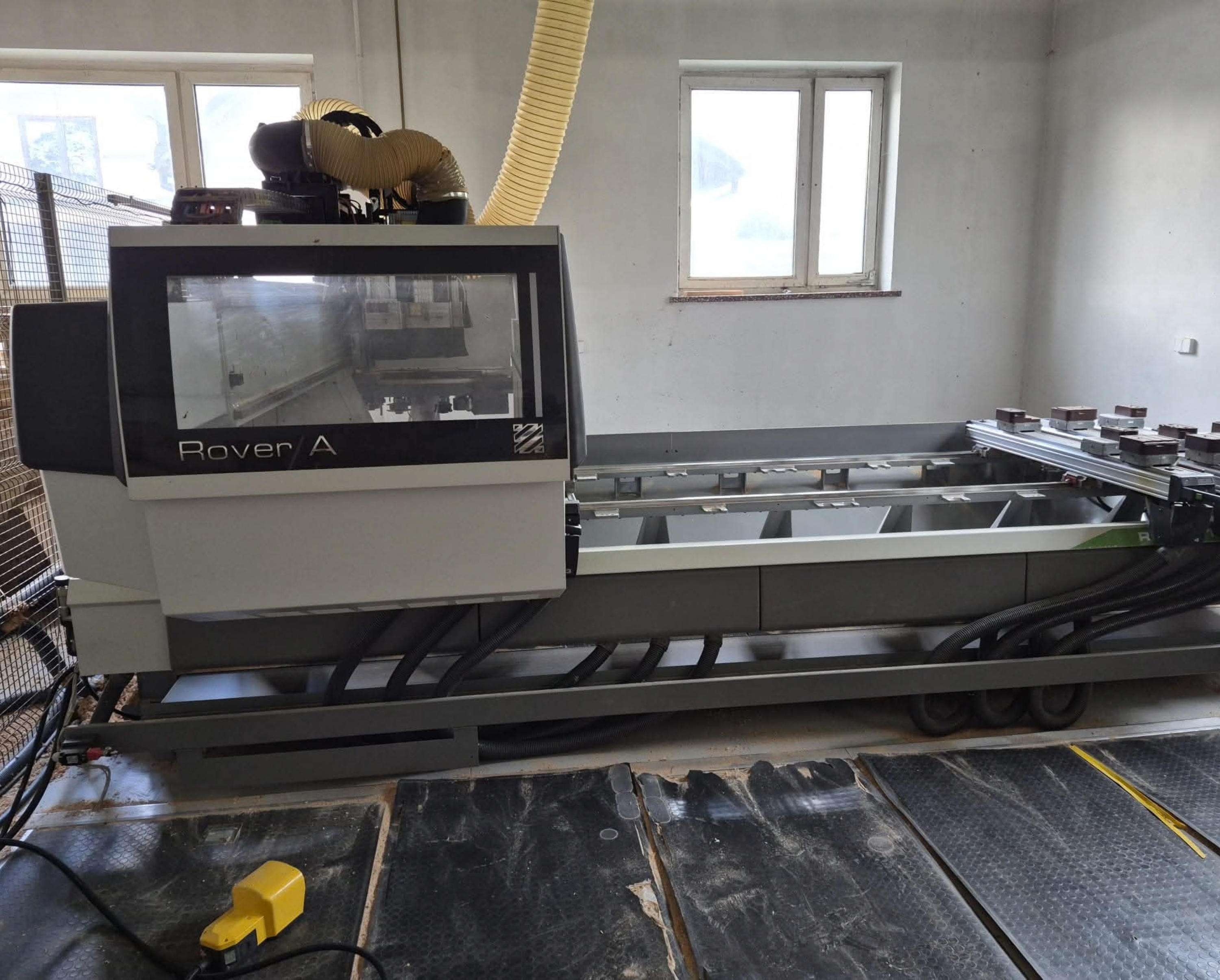 Centre d’usinage CNC bois pour portes et fenêtres BIESSE ROVER A 1332 ATS