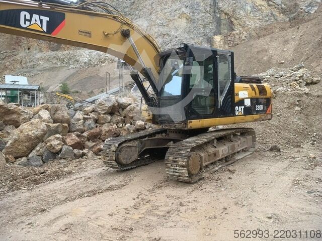 Chain excavator Caterpillar 320 D