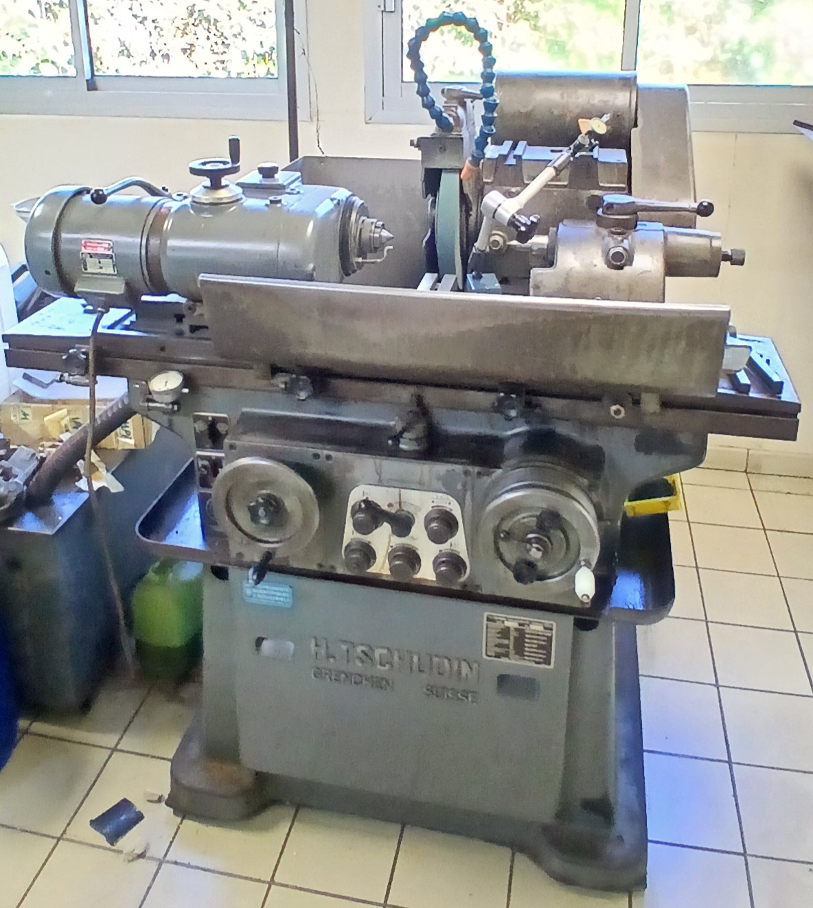 Rectifieuse cylindrique universelle H. TSCHUDIN HTG 300 Hot deal