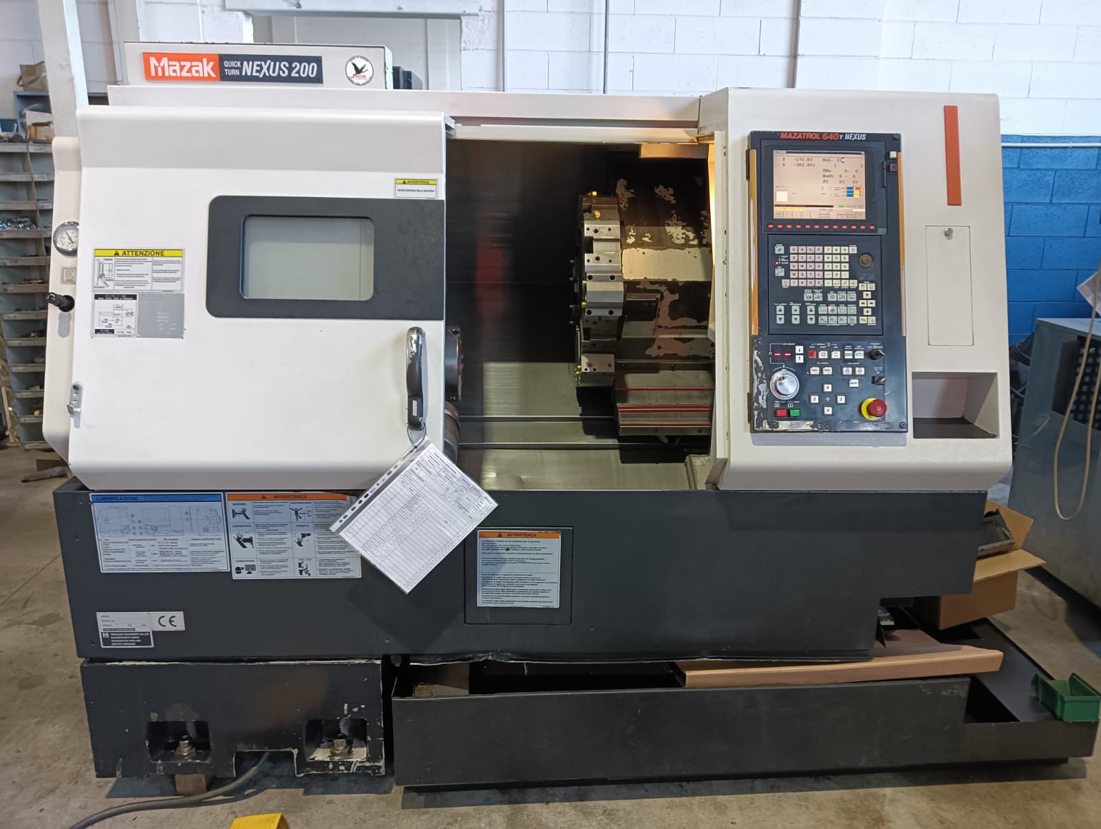 Tour cnc avec outils fixes Mazak QTN 200 d'occasion