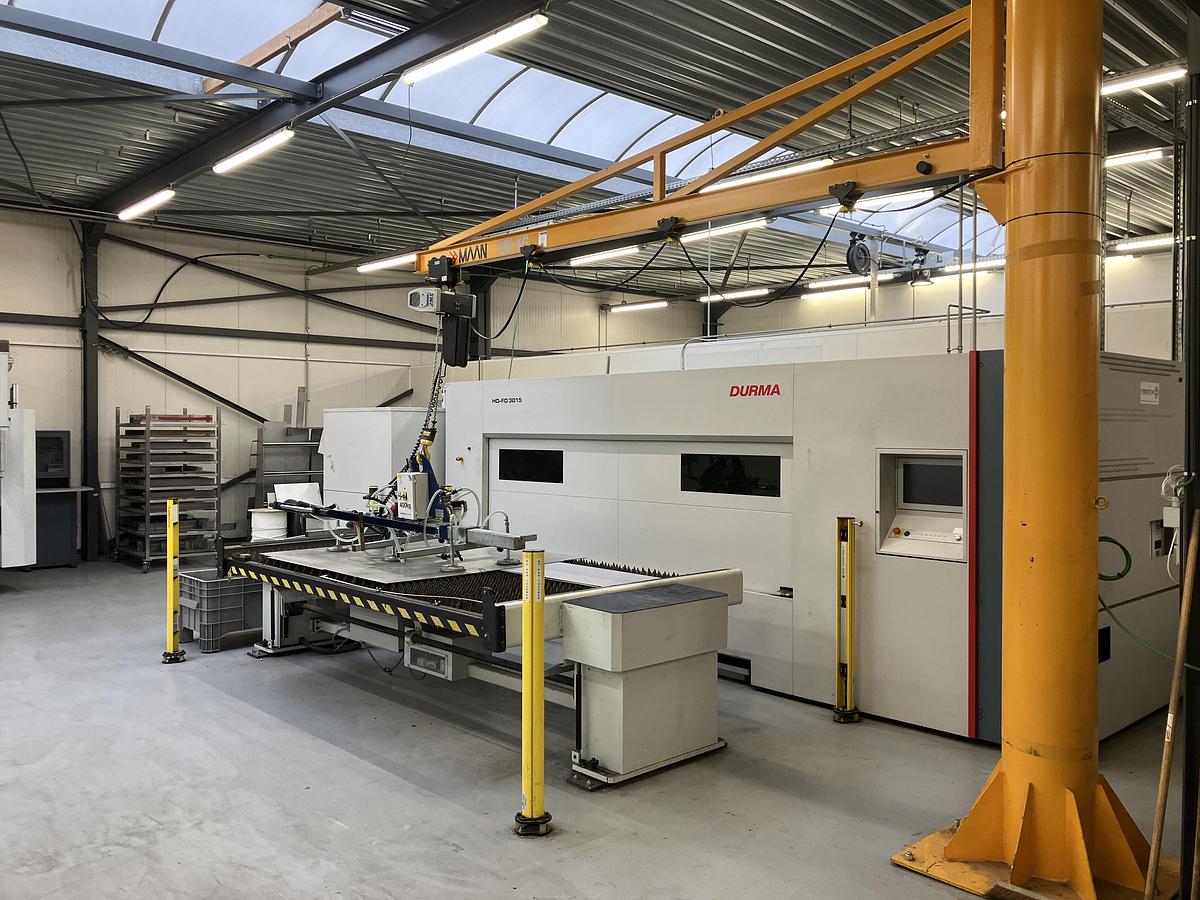 Machine de découpe laser DURMA HD-FO ST 3015 4KW Faible nombre d'heures