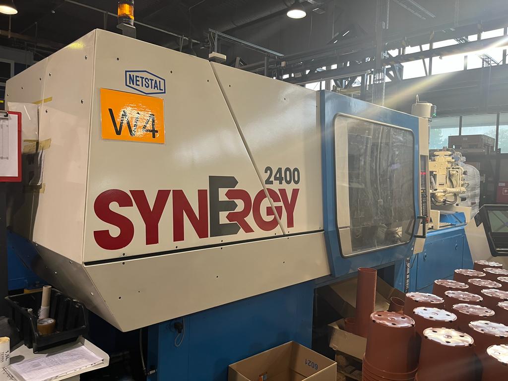 Presse à injecter Netstal S-2400-900