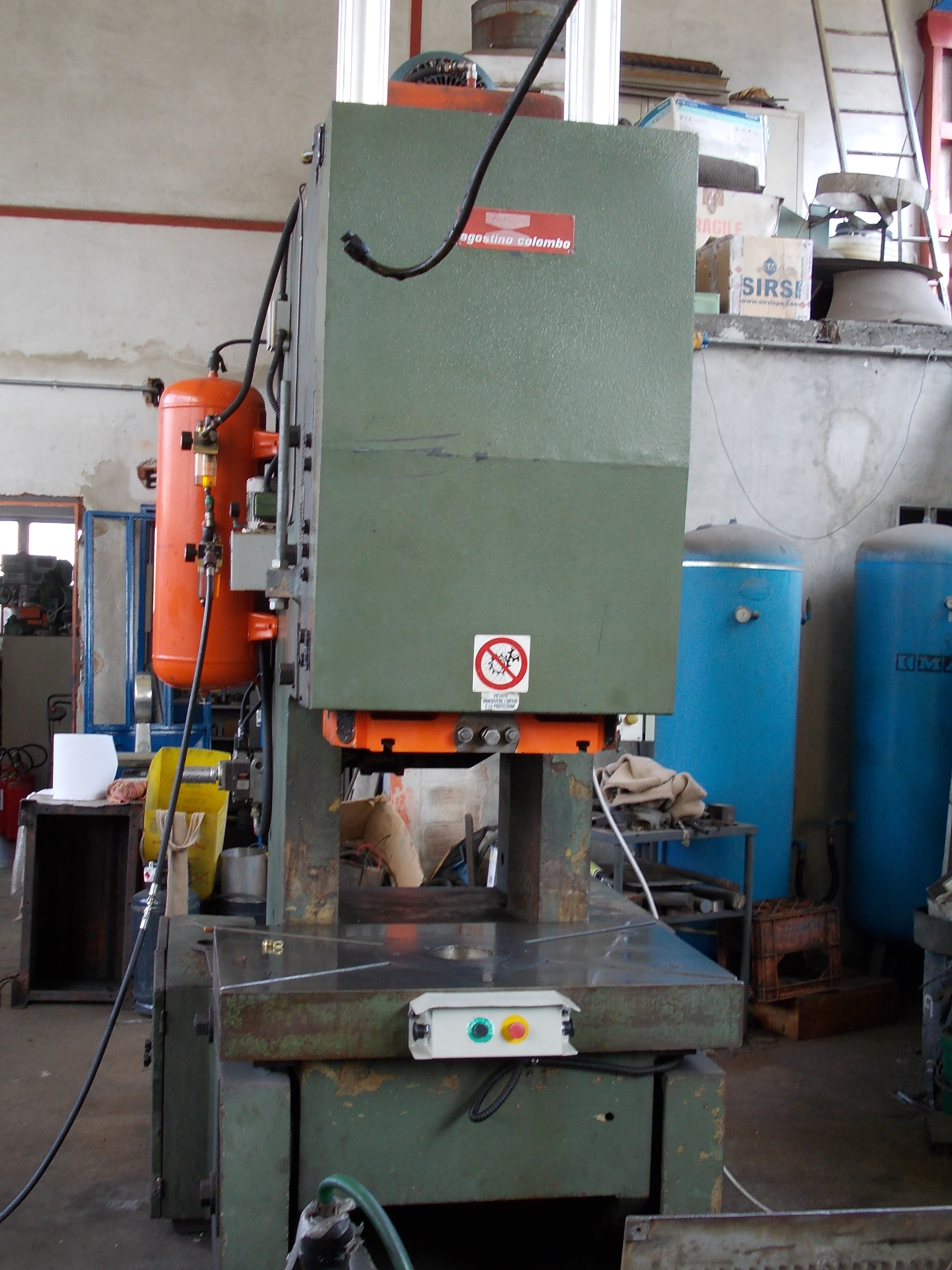 Presse à genouillère Agostino Colombo F 160